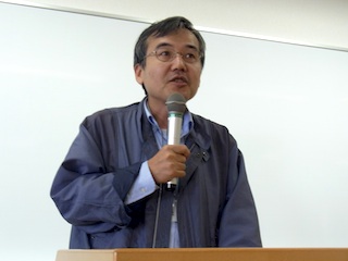 関西英語教育学会 2011年度（第16回） 研究大会 会員総会 議長 加藤 雅之 氏（神戸大学）