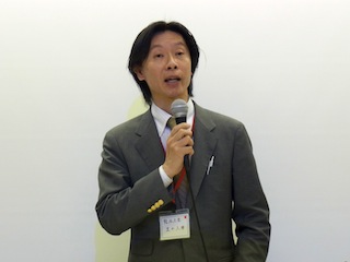 関西英語教育学会 2012年度（第17回）研究大会 会計担当幹事 里井久輝氏（龍谷大学）