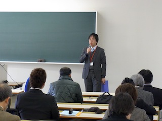 関西英語教育学会 KELES 第15回卒論・修論研究発表セミナー 開会行事 司会 橋本健一（近畿大学）