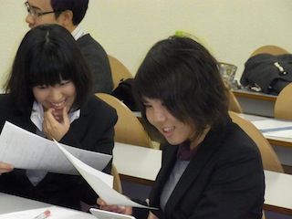 関西英語教育学会 KELES 第21回セミナー（京都・滋賀地区） 研究・実践発表 「高校の授業にストラテジーをどう生かすか」 活動風景